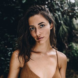 Meet your Posher, Caitlin